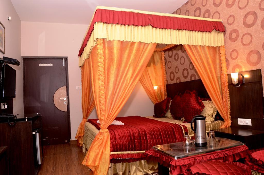 Hotel Kartikey Džajpur Exteriér fotografie